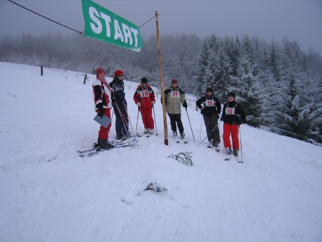 Závodnice připraveni na startu